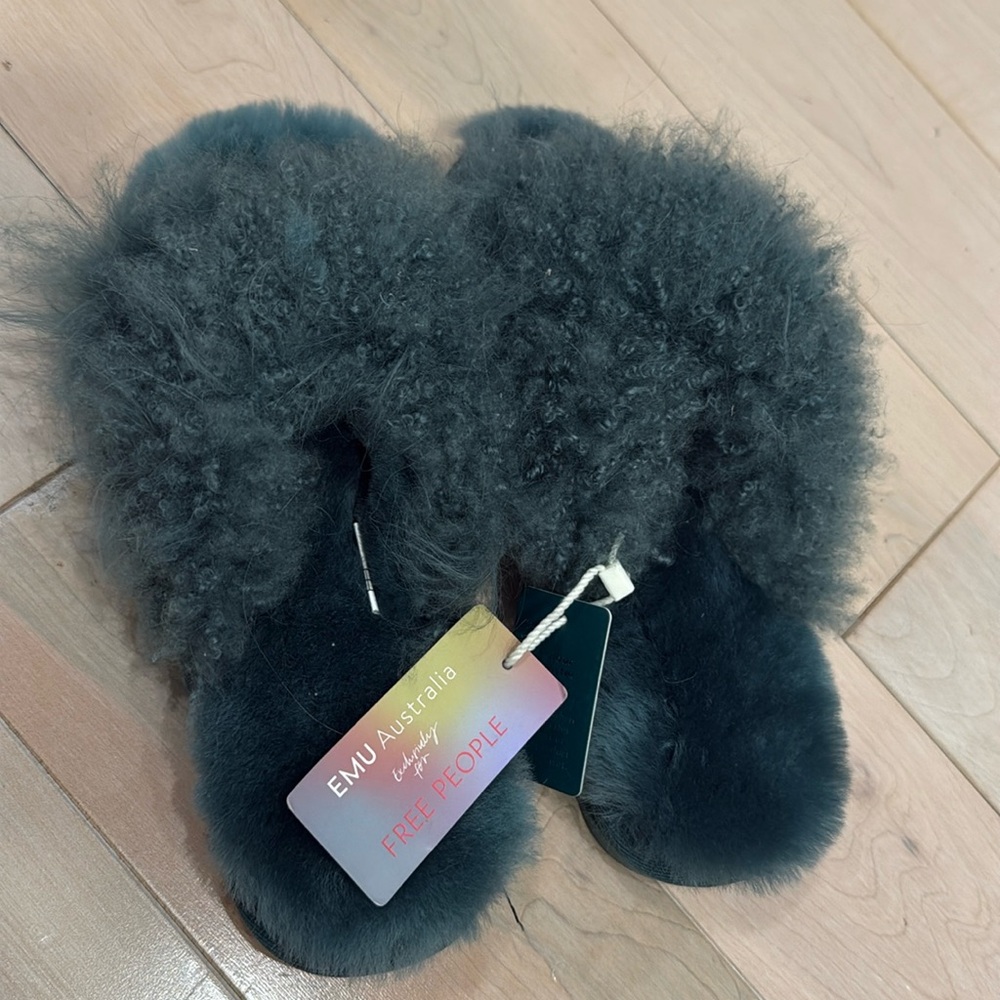 EMU Australia Mayberry curly slides real sheepskin 37 eu